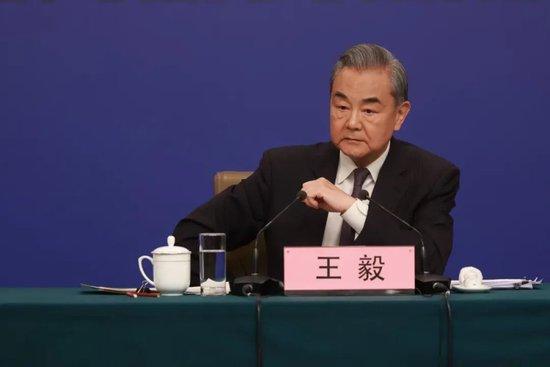 王毅说的两面人究竟是谁深度解读