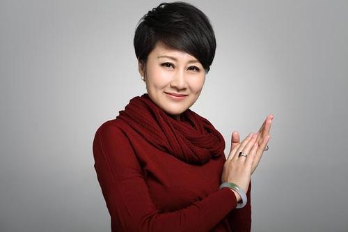 张凯丽家庭成员，一个充满爱与温馨的家