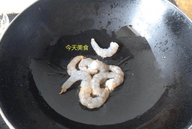 老人肚子破大洞竟是家常菜所致