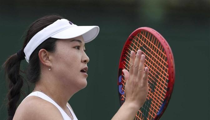郑钦文强势复仇孙璐璐，2比0完美胜出