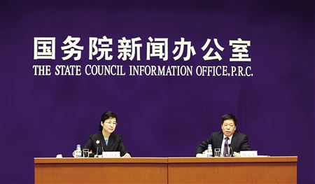 政府工作报告全文发布与韩文秀的解读