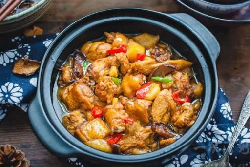 杨铭宇黄焖鸡公司简介——传统美食的现代诠释