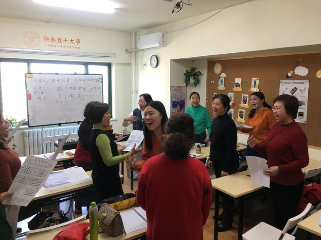 千万60后涌向老年大学的热潮