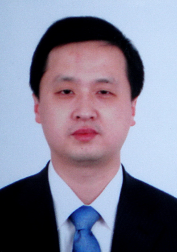 浙大副教授，学术风采与时代精神的融合
