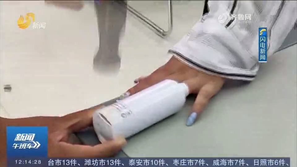 女生手卡在男生嘴里拔不出求助医院，一则关于意外与应对的警示故事