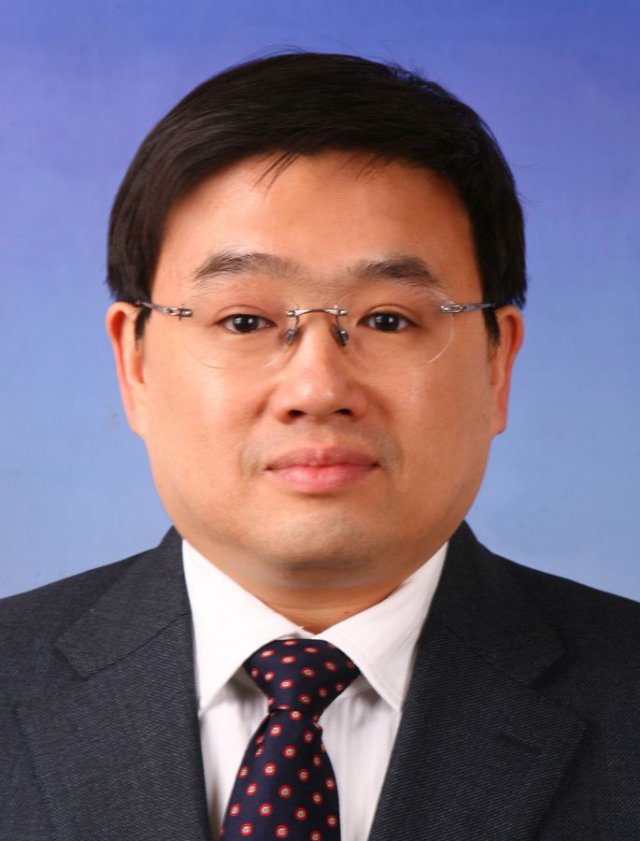 副市长连坐六次被告席，是何信号？
