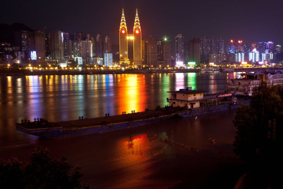重庆到高雄，跨越海洋的深情之旅