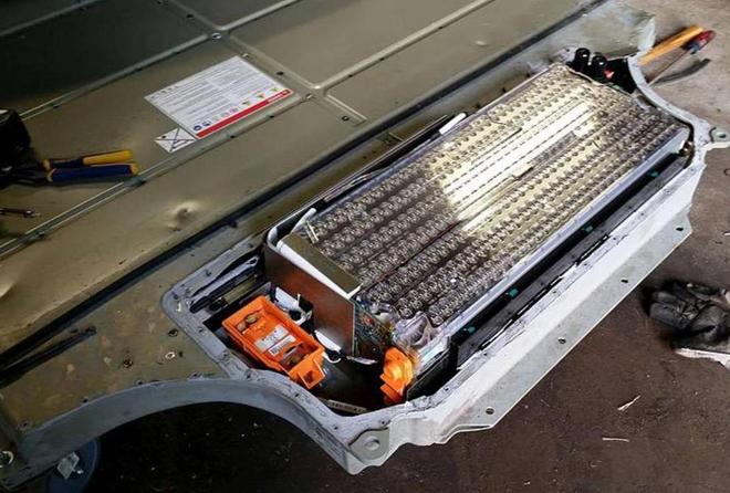 车卖16万换电池却需花费22万，电动车时代的成本与选择