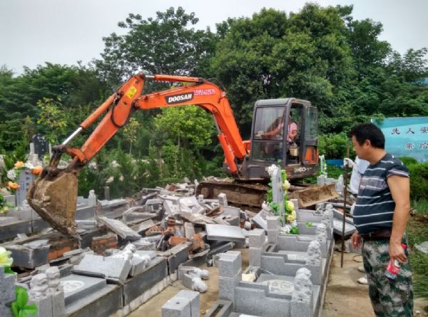 公墓会被拆吗？探究公墓规划与城市化进程中的矛盾与解决方案