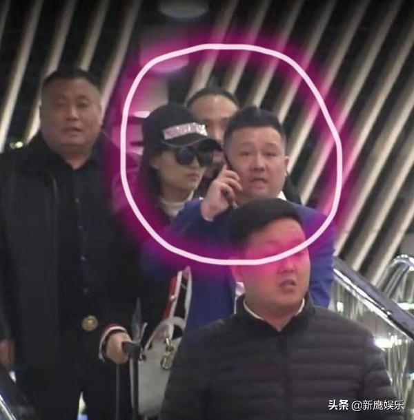 行李箱多出丝袜获赔，揭秘航空赔偿新热点
