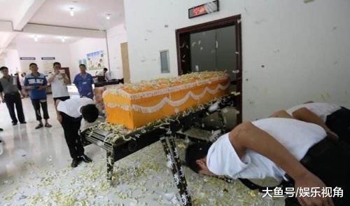 火化时人意外苏醒，生死之间的奇迹还是传说？