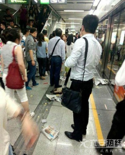 深圳地铁辟谣发生人员踩踏事件，真相与公众安全的坚守