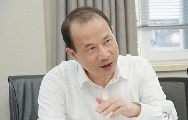 中共中央批准开除陈文森党籍，一次严肃而正义的行动