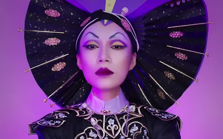 女子回应扮石矶娘娘遭辱骂，勇敢发声，维护自我权益