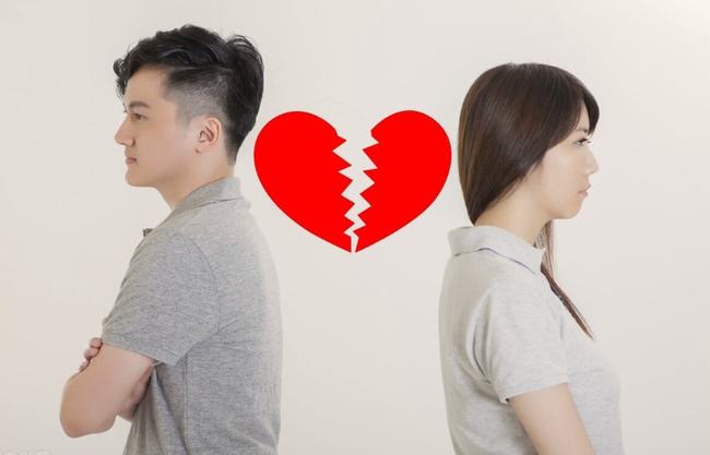 丈夫拔牙妻子离婚——一场意料之外的风波