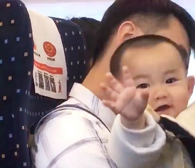 高铁车厢小孩吵闹现象，理解与改善的建议