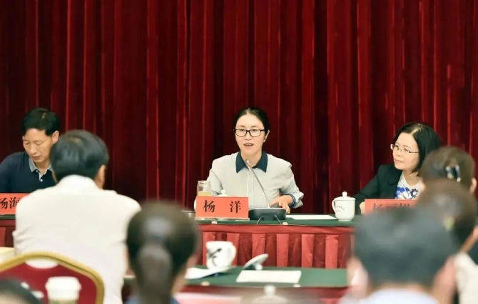 跑马市长刘佳晨被免职事件深度解析