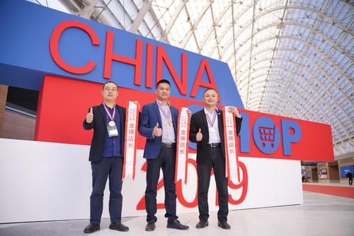 快递员入职京东13年工资共100多万