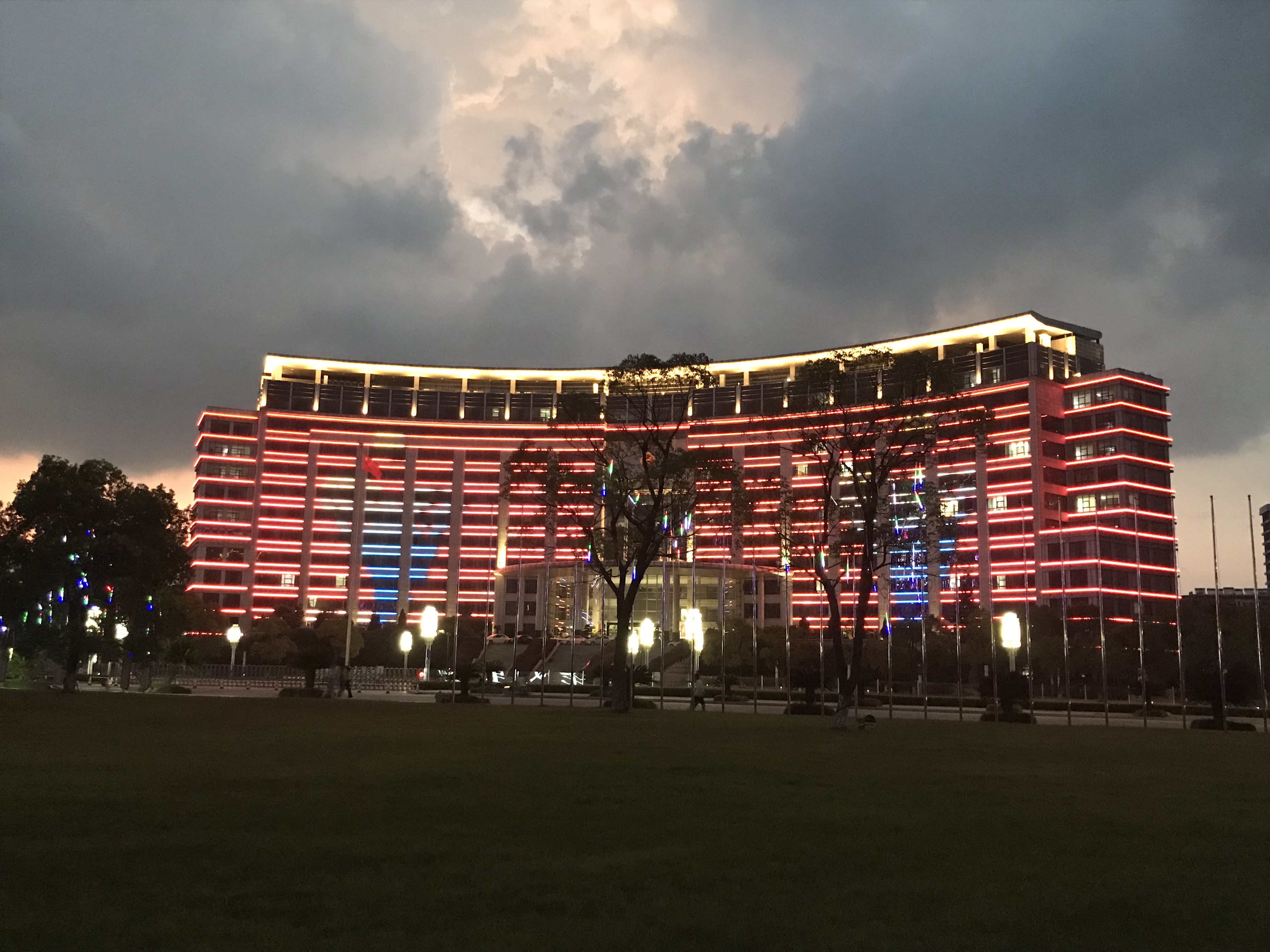 衢州市老政府门口的变迁与故事