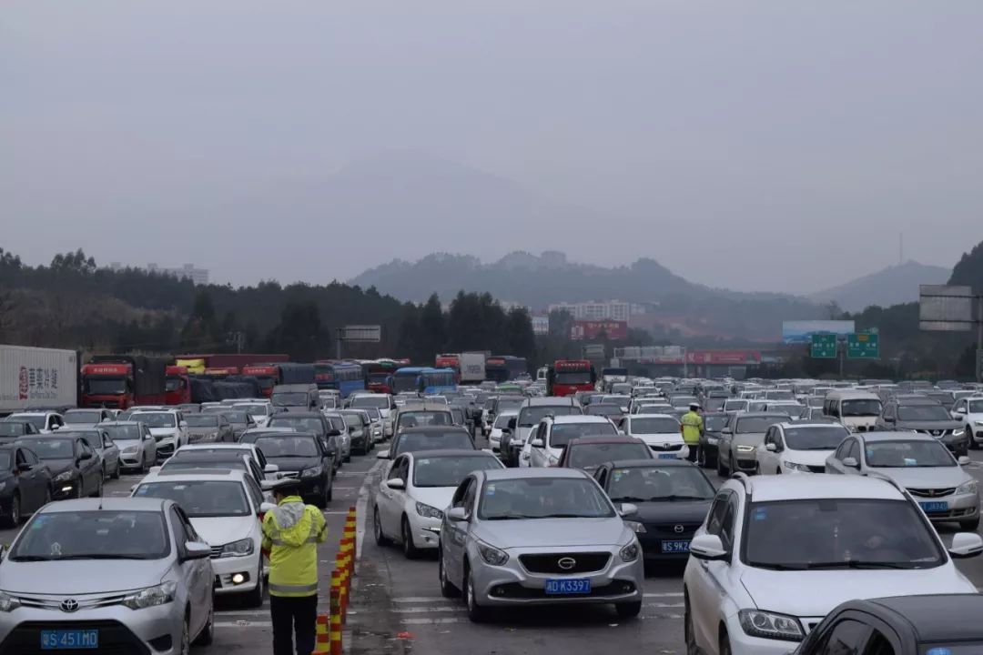 认真得像个↘笑话 第2页