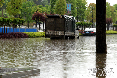 南方多地出现降雨天气，影响、应对与观察