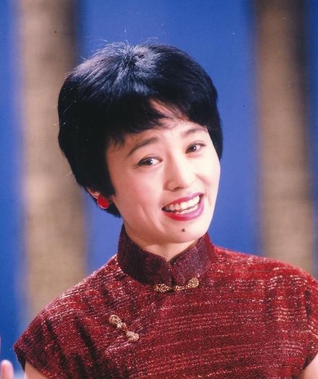 韩红母亲逝世，缅怀与致敬